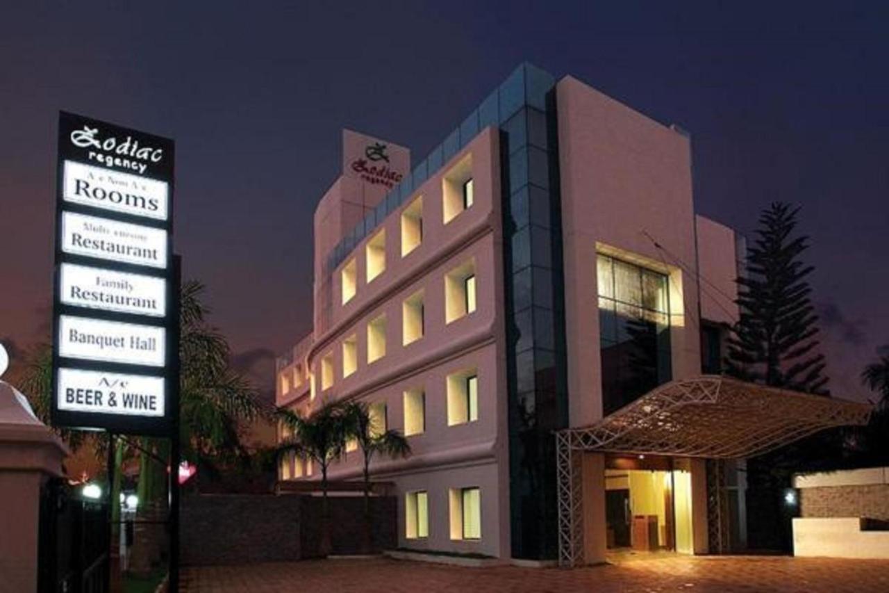 Hotel Zodiac Regency Kollam Exterior foto